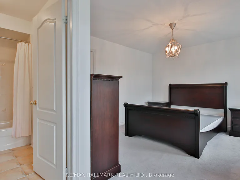 15 Briarglen Rd — Photo 25