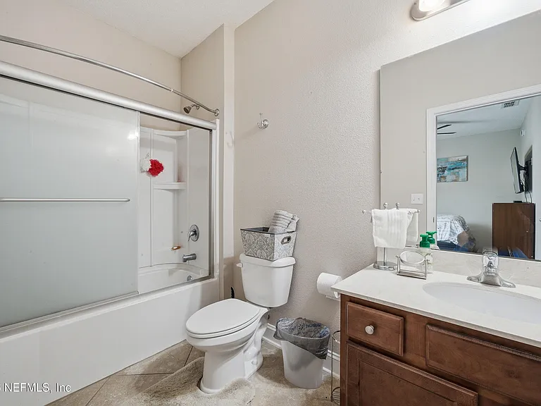 705 W Kings College Dr — Photo 15