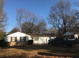 5572 Loch Lomond Rd, Memphis, TN 38116