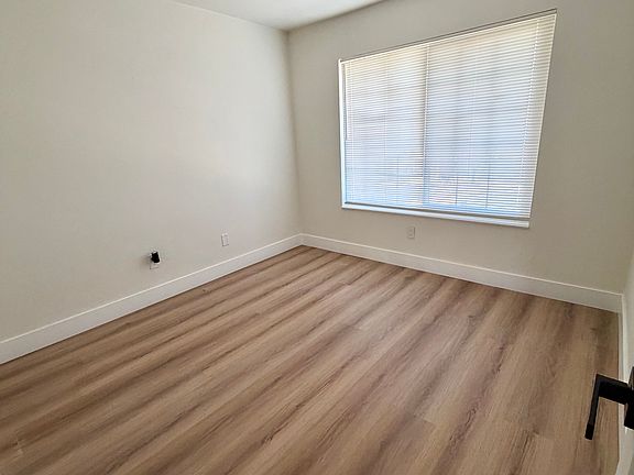 5th image of 11411 Edenberg Ave