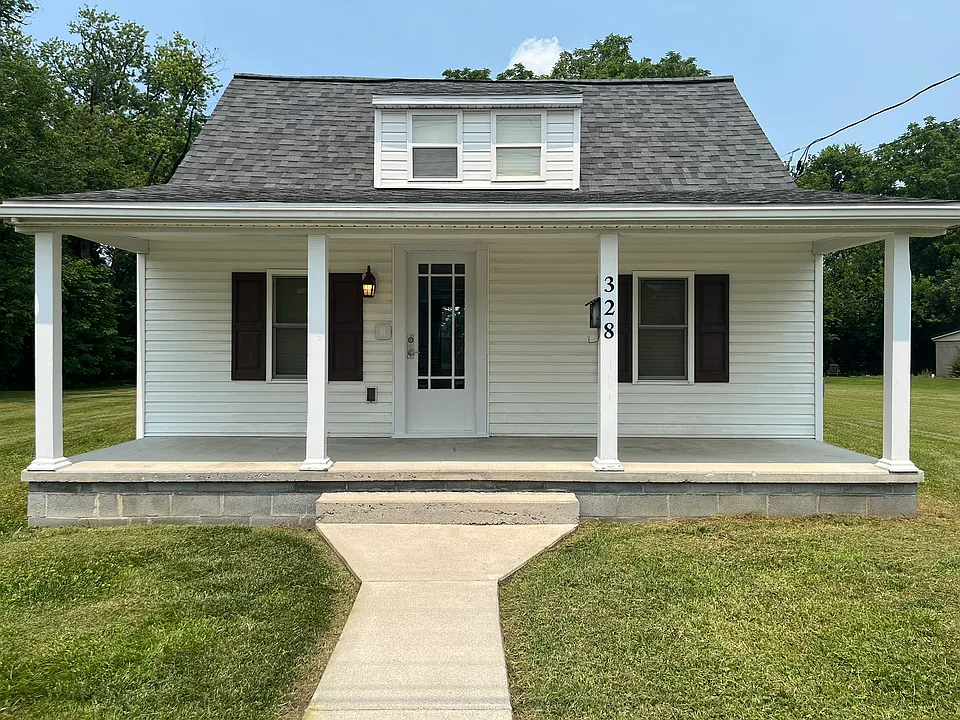 328 Tyrone St