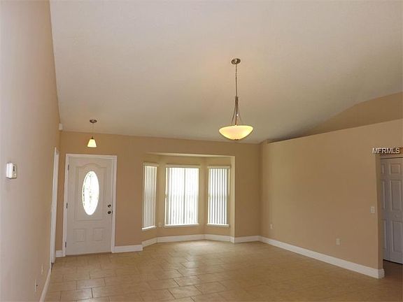 3rd image of 133 Dorchester Ct