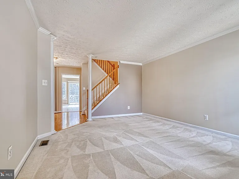 206 Colgate Dr — Photo 10