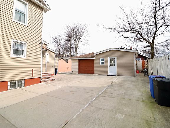 2nd image of 131-13 Farmers Blvd #2FAM