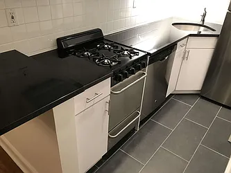 Rented by Metropolis Real Estate of Manhattan