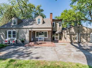7712 Pine Cir, Omaha, NE 68124
