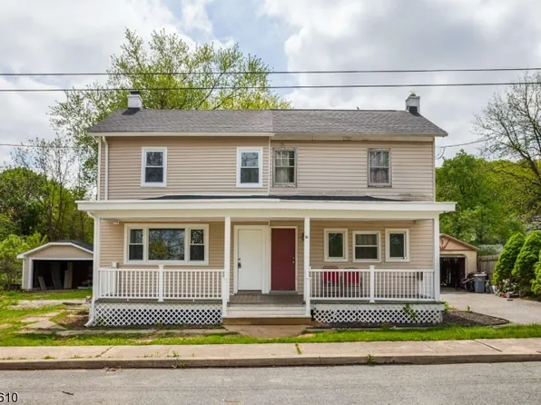 48 Green St, Oxford Twp., NJ 07863