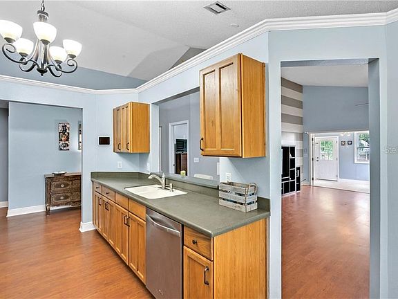 5th image of 1450 Wood Lake Cir