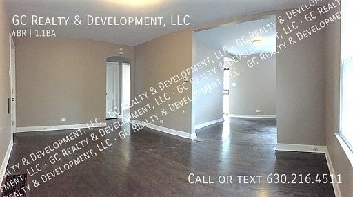 2nd image of 10153 S Crandon Ave