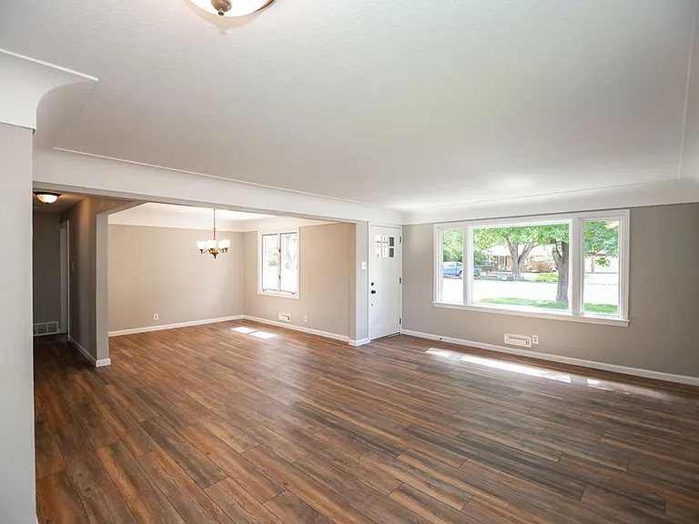 822 Walnut St — Photo 8