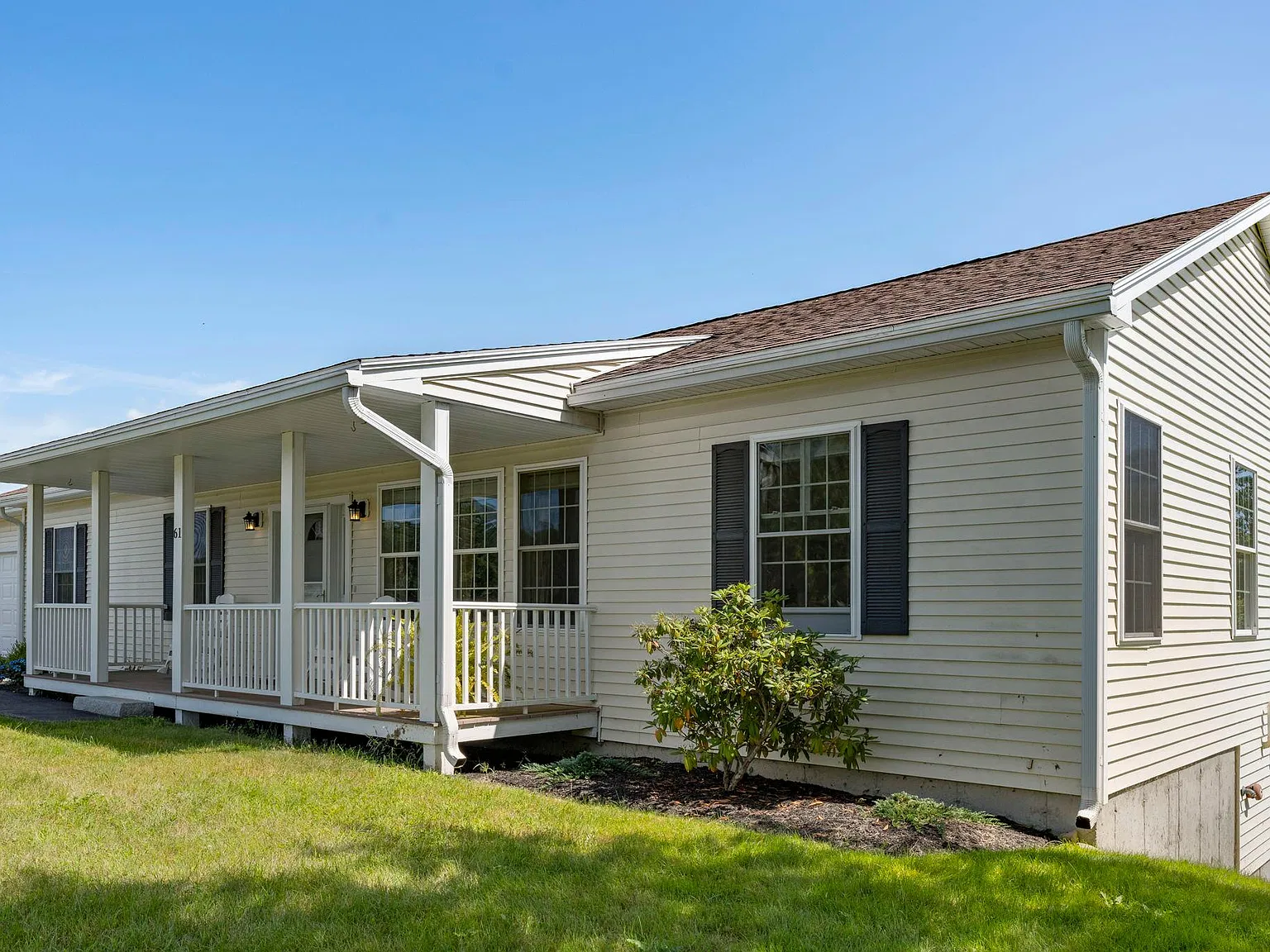 3 bed, 1824 sqft, $3,400 — Photo 4