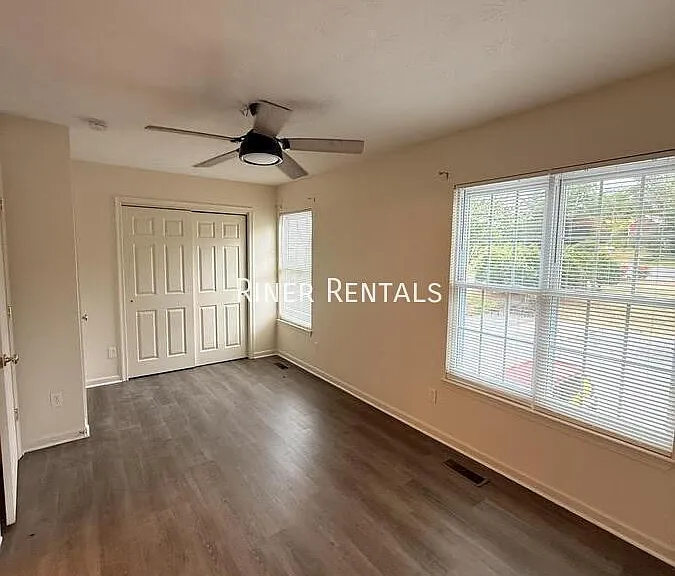 2412 Millwood Loop — Photo 13