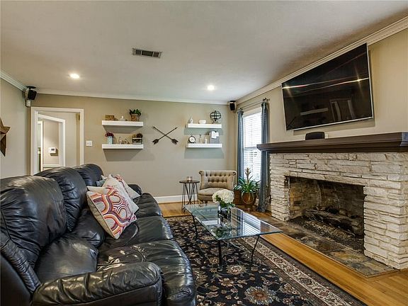 5th image of 9544 Ash Creek Dr