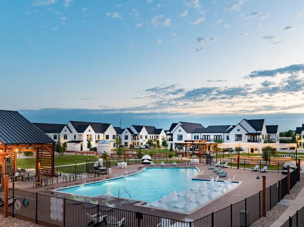 Hermosa Village Apartments