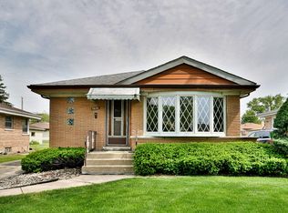 7036 W Cleveland St, Niles, IL 60714