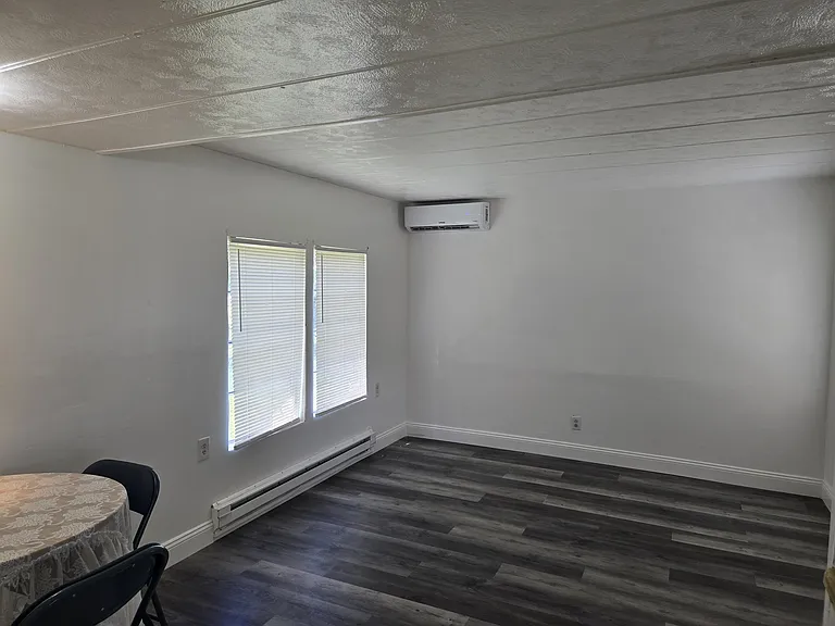6413 Leonard Ct — Photo 11