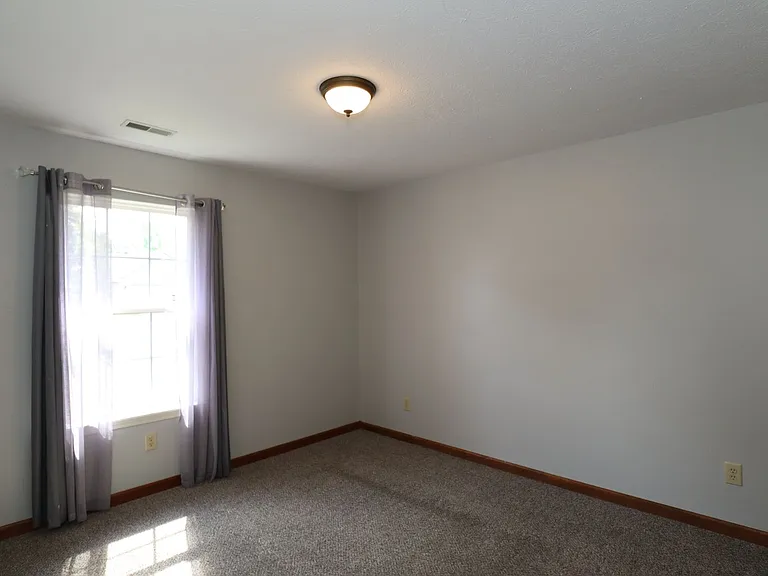 12838 Sovereign Ln — Photo 16