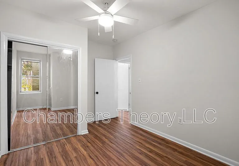 1309 Emerald St NE — Photo 20