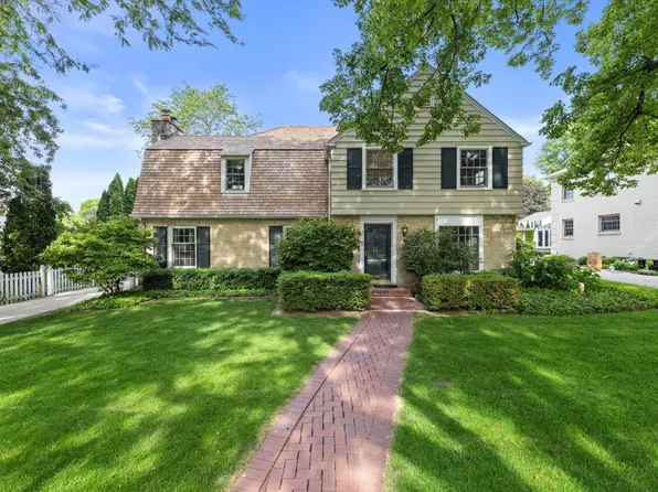 6123 North Berkeley BOULEVARD, Whitefish Bay, WI 53217