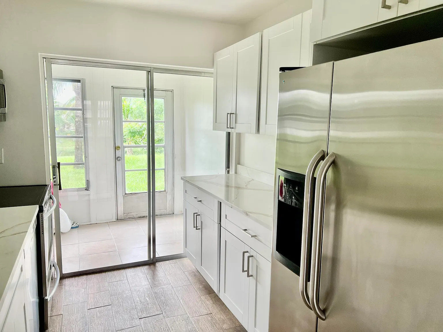1 bed, 1.5 bath, 735 sqft, $1,495 — Photo 4