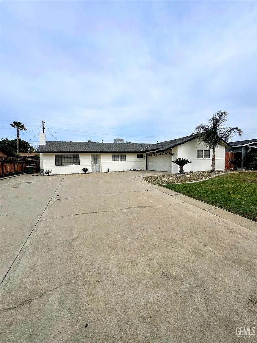 4404 Brunswick St photo 1