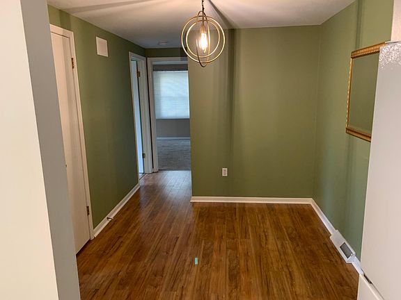 5th image of 439 Burroughs Dr APT 3
