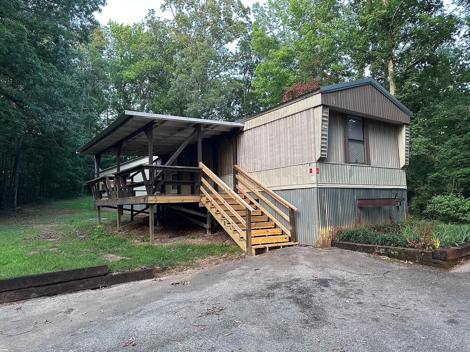 569 Hoot Owl Hollow Rd — Photo 2