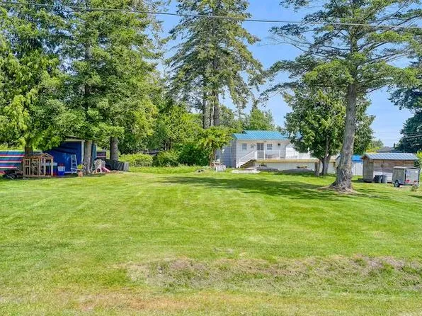 646 Largaud Dr, Point Roberts, WA 98281