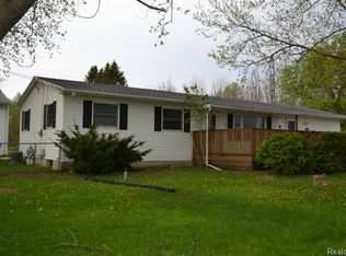 7484 E Frances Rd, Mount Morris, MI 48458