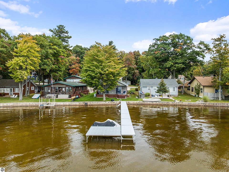 1st image of 2107 E Lake Mitchell Dr