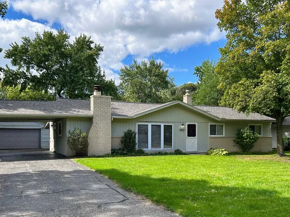 6423 Snow Apple Dr, Clarkston, MI 48346