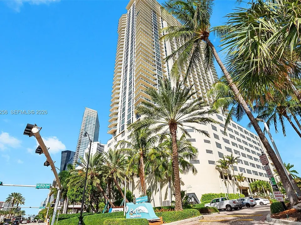 16699 Collins Ave #2109