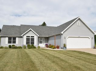 5208 Gallant Fox Ln, Racine, WI 53402