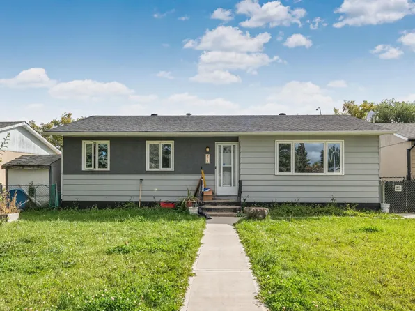 31 Linden St S, Spruce Grove, AB T7X 2G7