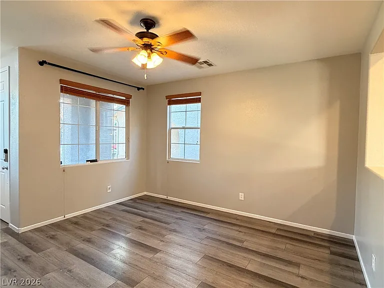 7237 Mineral Park Ave — Photo 4