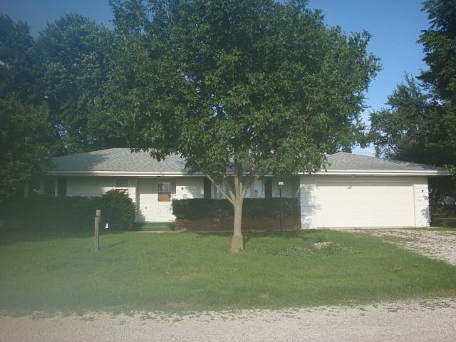 1st image of 498 Park St