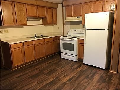 4th image of 301 E McKenney St #8