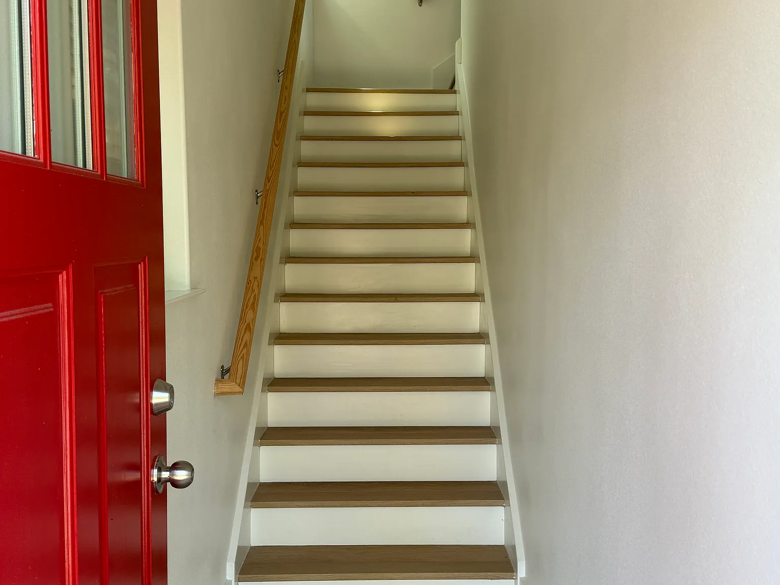 4 bed, 1000 sqft, $5,600 — Photo 2