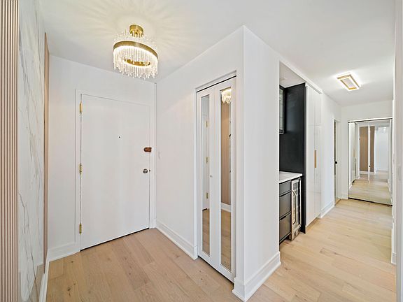 4th image of 1355 N Sandburg Ter APT 2606D