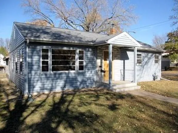 877 Jessamine Ave E, Saint Paul, MN 55106