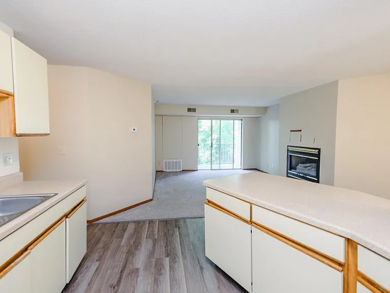 Parkside Apartments — Photo 16
