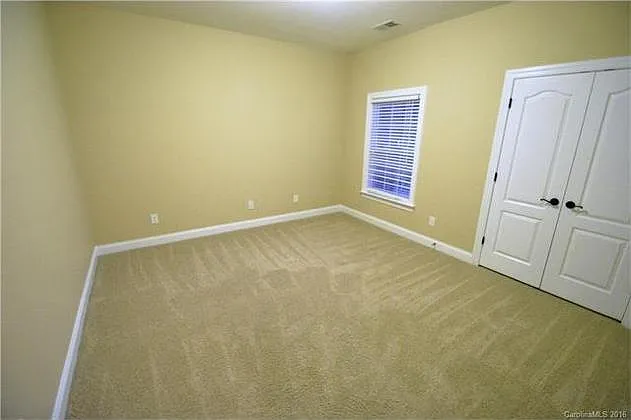 16434 Hawfield Woods Ln — Photo 22