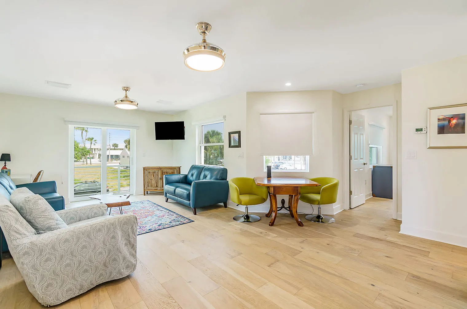 1 bed, 1.0 bath, 462 sqft, $3,090 — Photo 2