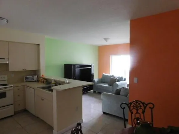 11050 SW 196th St APT 204, Miami, FL 33157
