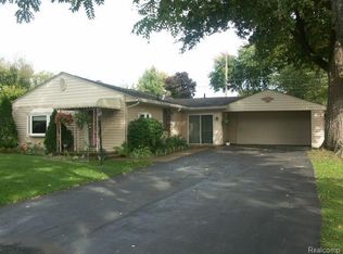 2817 Dearborn Ave, Rochester Hills, MI