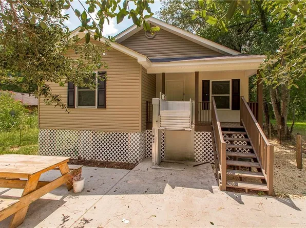 1529 Avenue E, Bogalusa, LA 70427