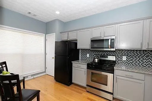 2023 Austin Park Cir — Photo 36