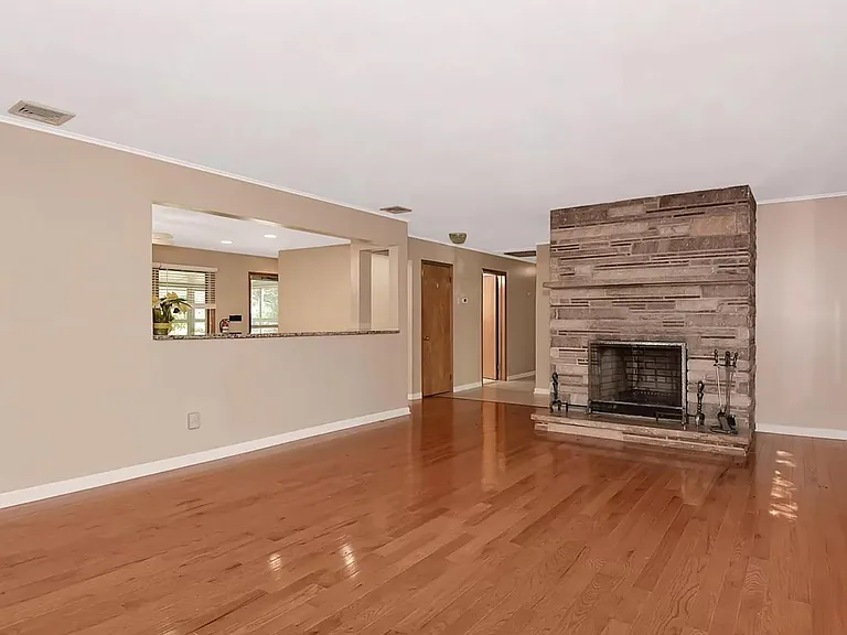105 Penn Lyle Rd — Photo 3