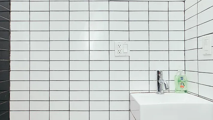 Rented by Nooklyn NYC LLC | media 34