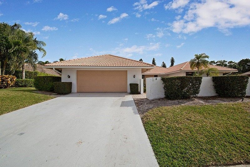 FRONT VIEW FROM STREET